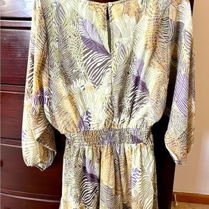 Cute summer/fall dress. Perfect for a night or a fall bridal shower!